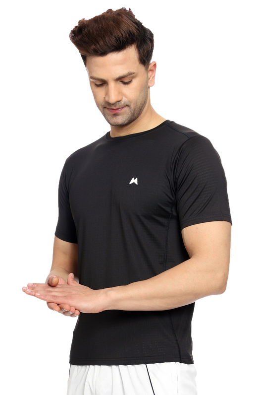 Maxfit Men Regular Fit Black Cool Run T-Shirt